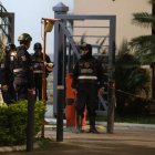 Luego del suceso violento del sábado, más guardias arribaron hacia la urbanización para reforzar la seguridad en el conjunto residencial.