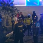 Cuando hay relajo suelen ir decenas de policías para controlar la situación.