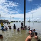 La gente aprovechó la época para gozar en el cantón Alfredo Baquerizo Moreno (Jujan).