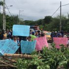 Los comuneros bloquearon un tramo de la Ruta del Spondylus.