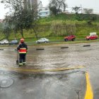 Los bomberos acudieron a diferentes emergencias suscitadas principalmente en el sur de Quito.