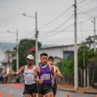 Patín (c) y Pintado (i) ‘pelearon’ cerca de 5k por la punta de la prueba de los 35 km.