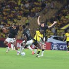 Barcelona SC y Corinthians pelean por clasificar a la fase de grupos de la Copa Libertadores 2025.