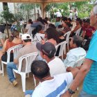 Moradores se unieron en el acto de despedida de la joven.