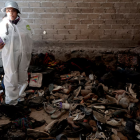 Se hallaron restos calcinados, fosas clandestinas y cientos de zapatillas, evidenciando la brutalidad del crimen organizado en México