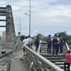 Ambos viaductos los cerraron durante el procedimiento del levantamiento.