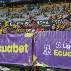 Las salas de juego y los casinos físicos están prohibidos, pero no así los operadores digitales.