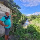 El derrame de petróleo les ha afectado a decenas de moradores en sus diarias actividades.