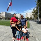 Ecuatorianos en Chile ansían ver jugar a la Tri.