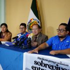Los médicos posgradistas ofrecieron una rueda de prensa este 26 de marzo de 2025.
