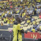 Gabriel 'Loco' Cortez festeja el 1-0 de Barcelona sobre Delfín por la sexta de la LigaPro 2025