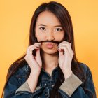 Esta tendencia desafía los estereotipos de belleza establecidos.