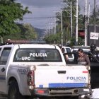 Los uniformados fueron tiroteados cuando iban en este automotor, en la vía Portoviejo - Calderón.