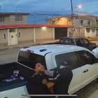 El acto delictivo quedó filmado por una cámara de seguridad.