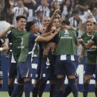 Jugadores de Alianza Lima en festejo de gol en la Copa Libertadores 2025