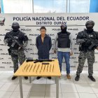 El ciudadano fue encontrado en poder de un fusil, municiones y un carro.