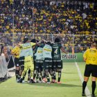 Orense celebrando ante Barcelona.