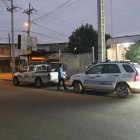 Un hombre murió acribillado en la avenida Casuarina.