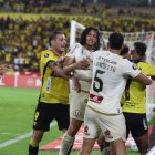 Barcelona SC y Universitario cuando hubo problemas en el partido.