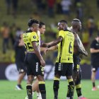 La tristeza de Barcelona SC al caer ante Universitario.