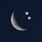 La Luna, Venus y Saturno forman una sonrisa en el cielo ecuatoriano.