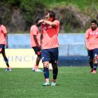 Jerónimo Cacciabue se alista para liderar el medio campo de la Universidad Católica.