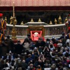 Multitudes se agolparon para contemplar y orar frente al cuerpo sin vida de Francisco durante su velación.