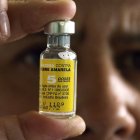 La vacuna para la fiebre amarilla se puede aplicar en personas desde doce meses hasta 59 años de edad.