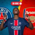 Willian Pacho será protagonista en la zaga del PSG, que visita al Arsenal en Londres.