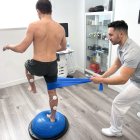 La fisioterapia deportiva incluyen rutinas que fortalecen los músculos, mejoran la estabilidad y restauran la función articular.