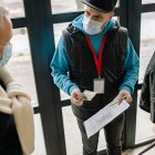 El el Bono de Desarrollo Humano (BDH) es una transferencia económica para grupos vulnerables.