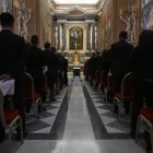 El personal que asistirá al cónclave ya prestó el juramento para guardar el secreto.