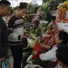 La canasta básica mensual supera los 800 dólares en Ecuador.