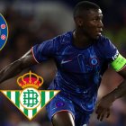 Moisés Caicedo está a un paso de ganar el título de la Conference League.