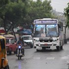 Buses suspendieron actividades por violencia en Flor de Bastión.
