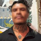 Alias tatuado tiene 32 años y se lo acusa de asesinar a dos personas en Esmeraldas.