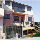 En esta vivienda de tres plantas se produjo el hecho violento.