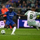 Moisés Caicedo y su gol ante Real Betis.