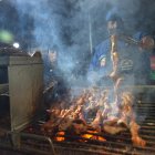 Todas las tardes, este tradicional parque se llena de comensales que buscan el sabor típico de Quito.