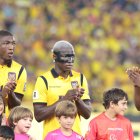 Moisés Caicedo (C), volante de la selección ecuatoriana de fútbol.