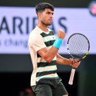 Carlos Alcaraz defenderá su título de Roland Garros ante Jannik Sinner.