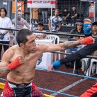 El Condenado lanza un golpe a su contrincante durante la segunda edición de este evento.