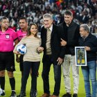 Edgardo Bauza tuvo un sentido homenaje durante la Noche Blanca de 2025.