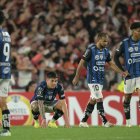 Jugadores de Independiente del Valle durante el partido de la Copa Libertadores con River en el estadio Monumental de Buenos Aires.