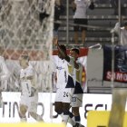 El festejo de Alejandro Cabeza, autor del segundo gol de los albos.