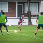 Christian Cueva ya entrena con sus nuevos compañeros en Emelec.