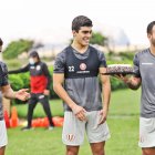 Alfonso Barco, con 23 años cumplidos en diciembre (c), fue campeón 2023 con Universitario de Perú.