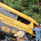 El vehículo transportaba a bailarines de Guayas que volvían de actuar