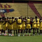 JUGADORES EN LAS PRÁCTICAS EN LA CANCHA ||
Felipe Caicedo en Barcelona Periodista: Christian Macías Fecha: 16/03/2025 AG-PERIODISTAS AG-GRANASA
