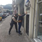 Los sospechosos tenían en sus teléfonos los mensajes amenazantes.